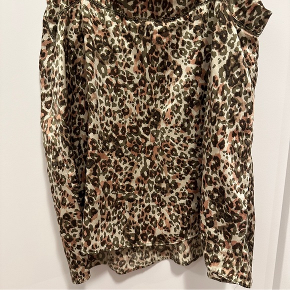 Aritzia Wilfred Silk Leopard Print Camo Tank top Size Small Women’s - Picture 9 of 13